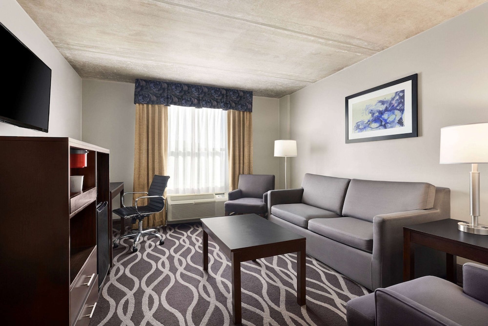 IBAN Dallas Park Central Hotel, Trademark by Wyndham 15/24