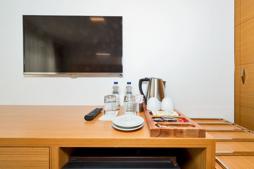 MIEN SUITES 23/29