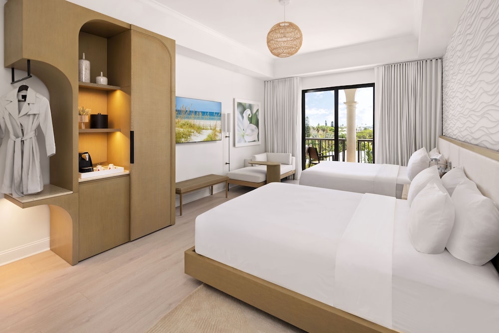 Room, 2 Queen Beds, Water View, Balcony