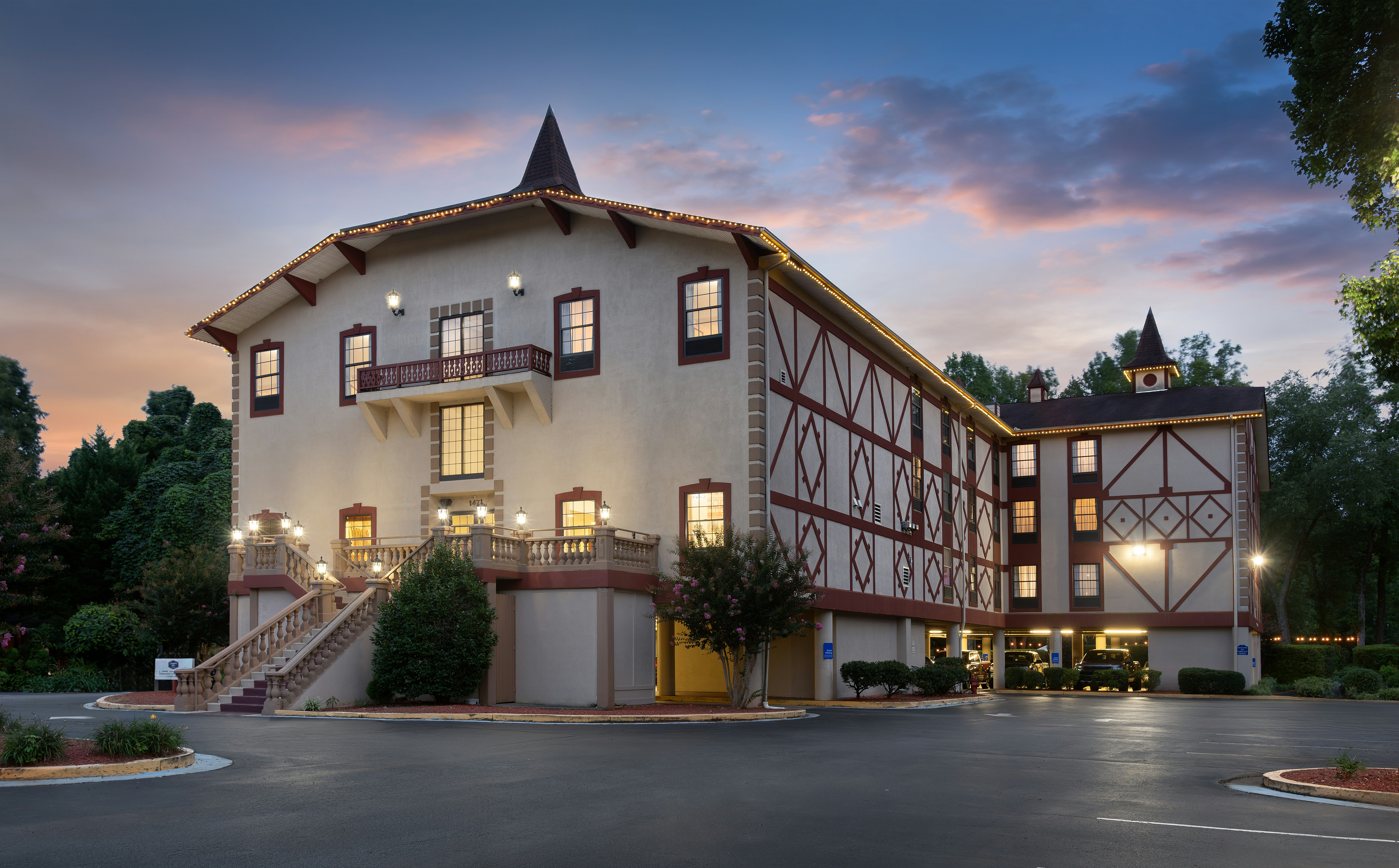 Hampton Inn Helen 7/42
