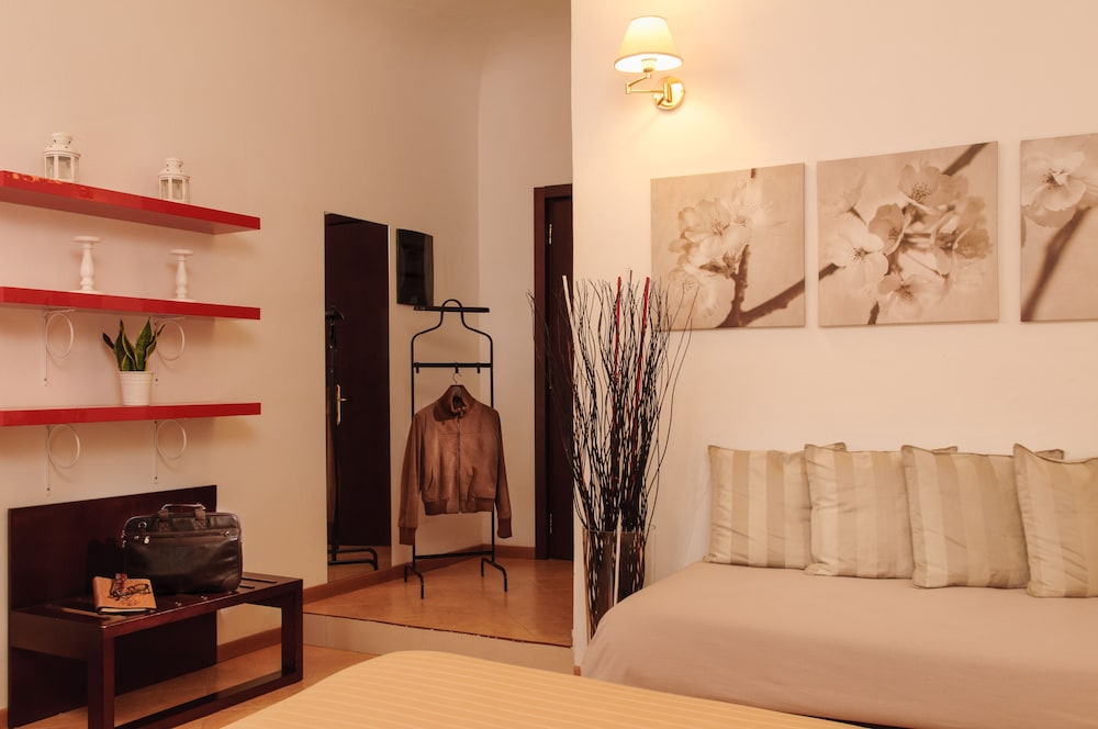 Hotel Cardinal of Florence 40/54