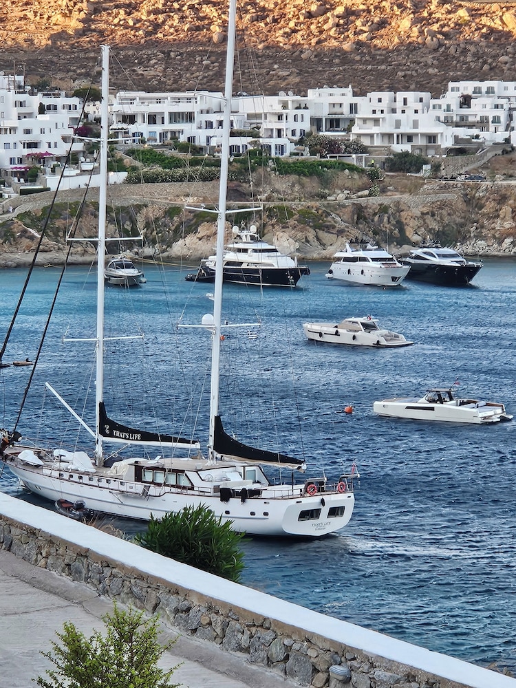 Mykonos Azure 41/50
