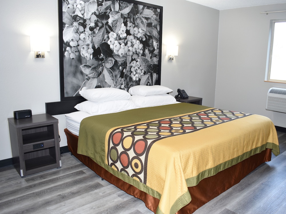 Studio, Suite, King Bed