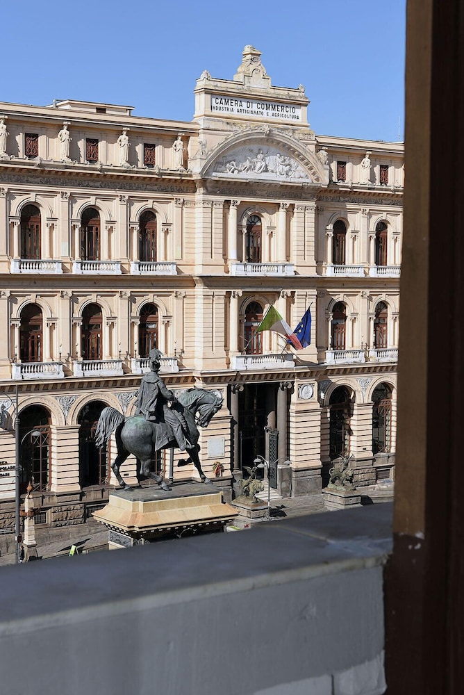 Napoli Rooms&Suite 7/50