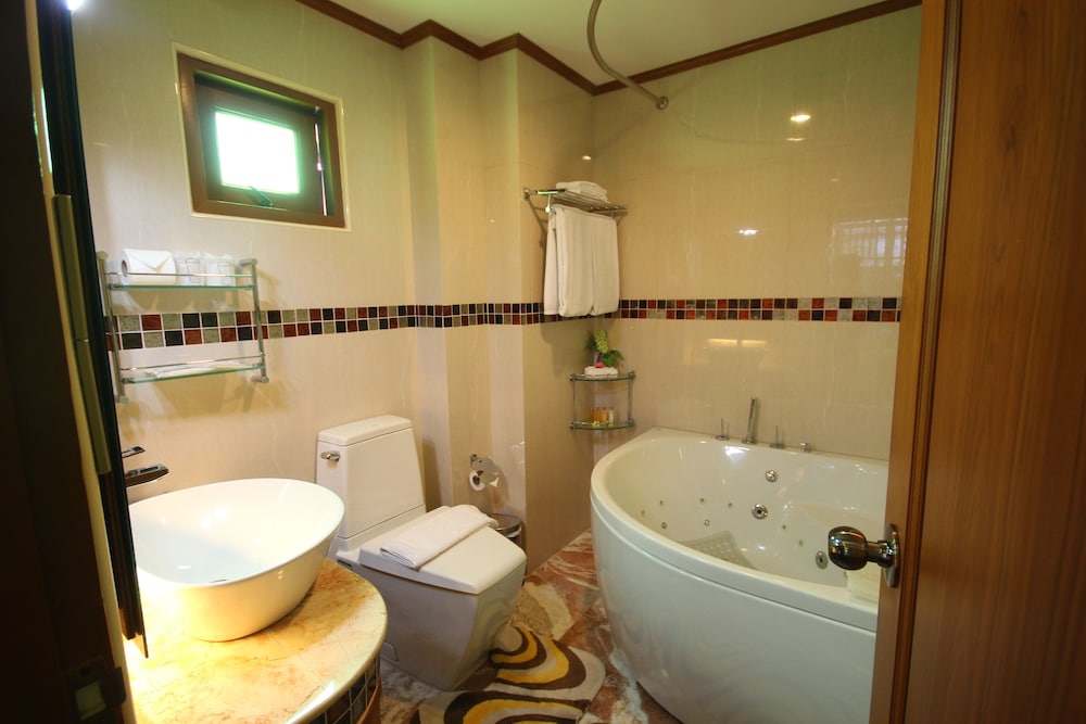 RK Riverside Resort and Spa (Reon Kruewal) 47/50