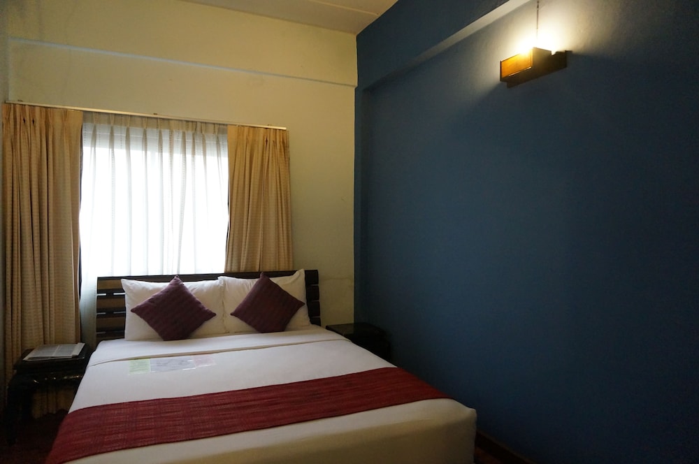 Maninarakorn Hotel 14/49