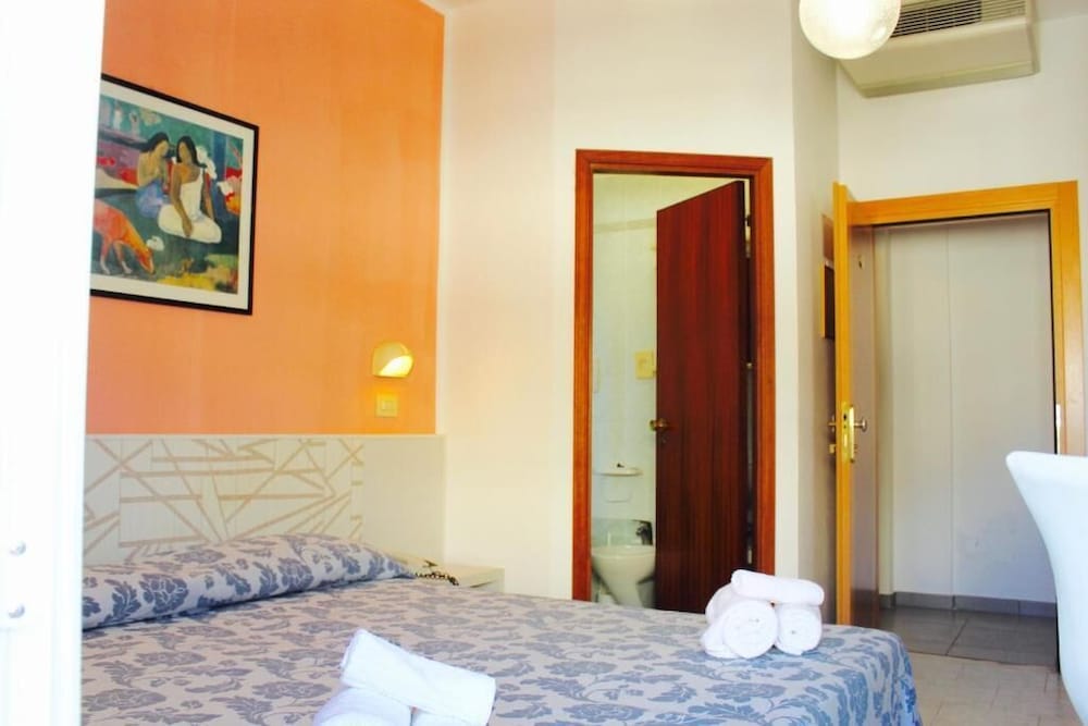 Hotel President 14/36