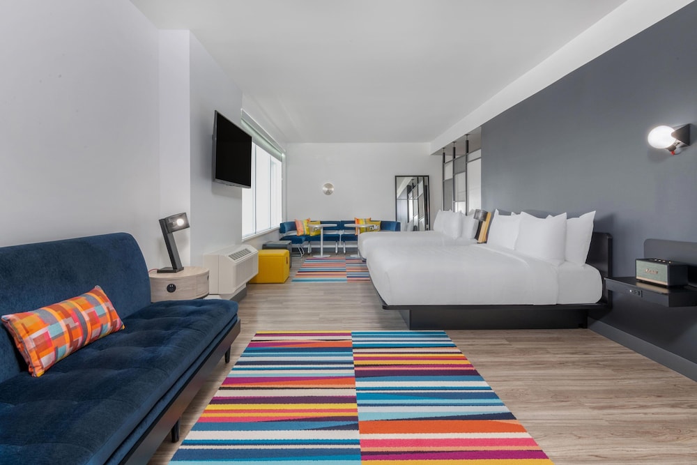 Aloft Denver North Westminster 9/32