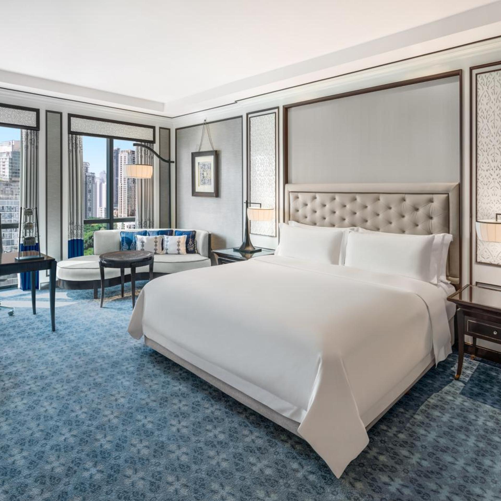 Royal, King Bed, City View
