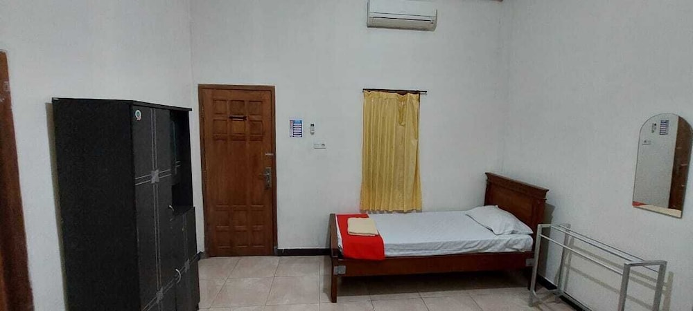 Kartika Homestay Syariah 4/17