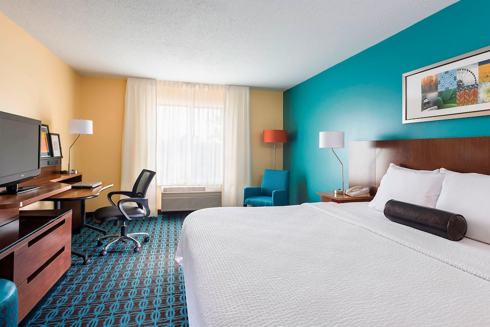 Fairfield Inn Suites By Marriott Chicago Naperville Aurora 7/50
