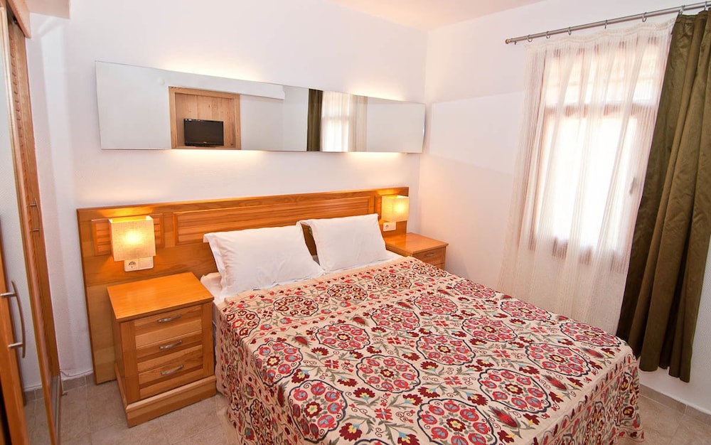 Lycia Hotel 17/65