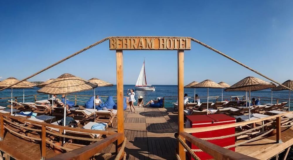 Assos Behram Hotel 28/43