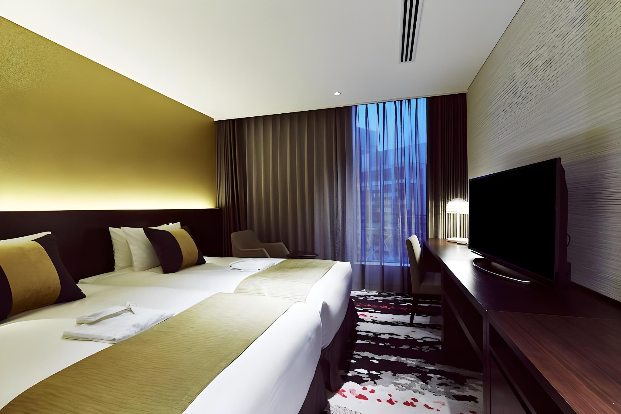 Hollywood, Standard, Twin Beds, Electronic Cigarette Only