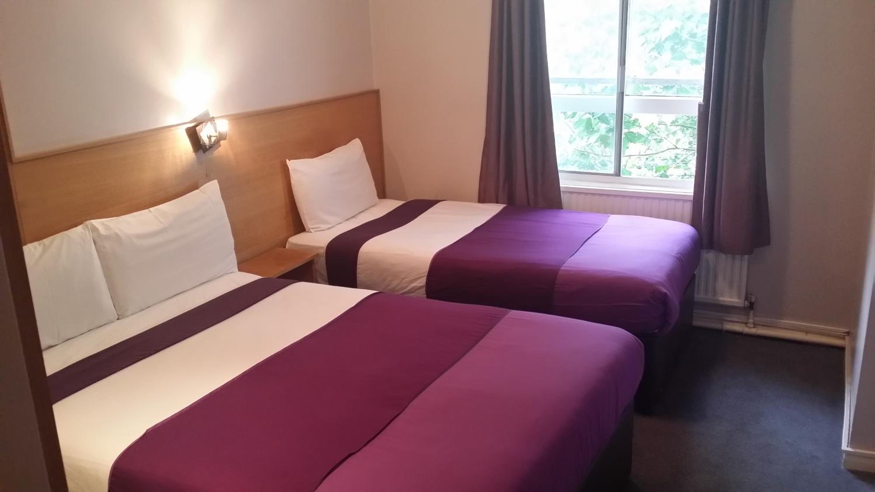 ROOM, TRIPLE