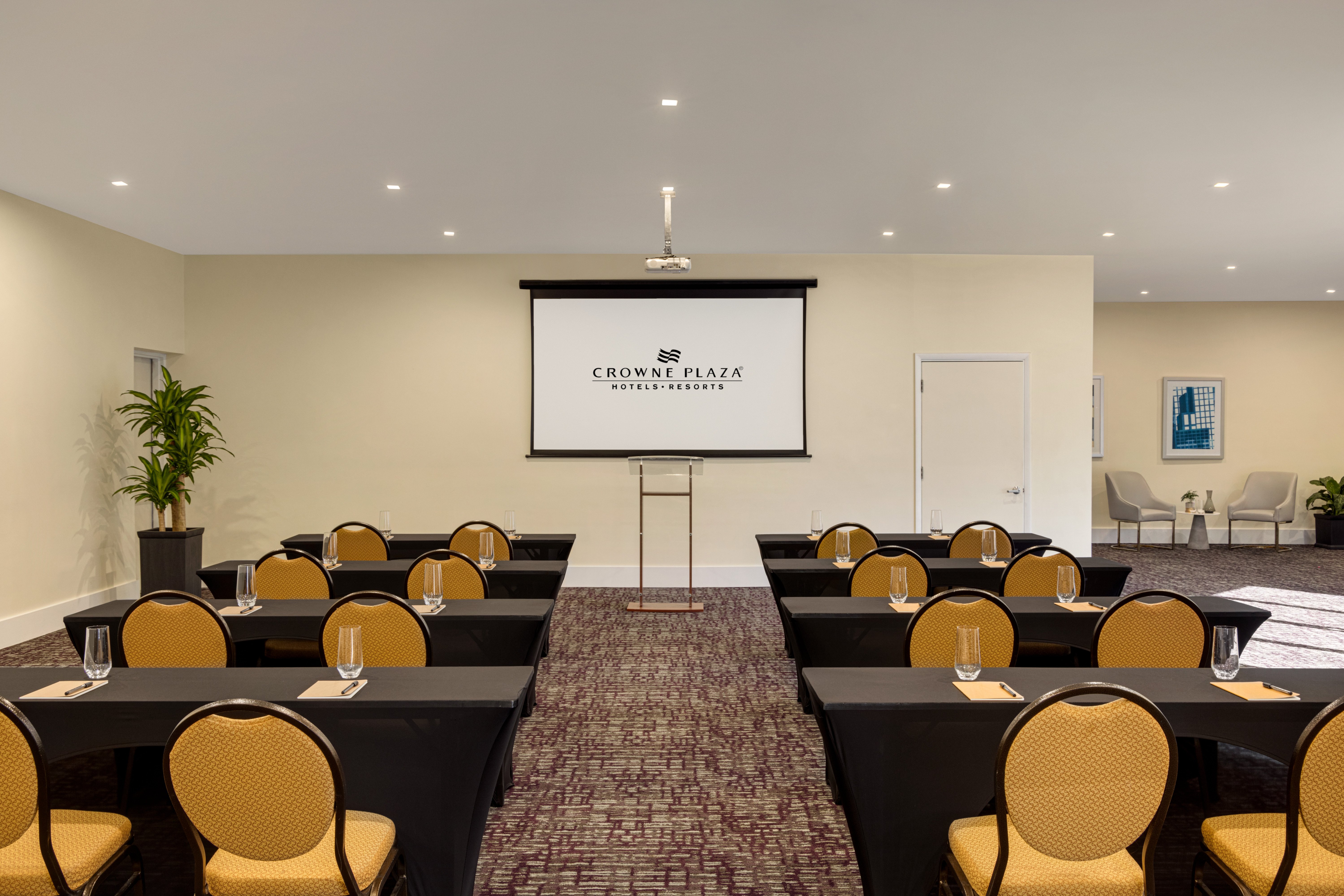 Crowne Plaza Orlando - Lake Buena Vista 34/43