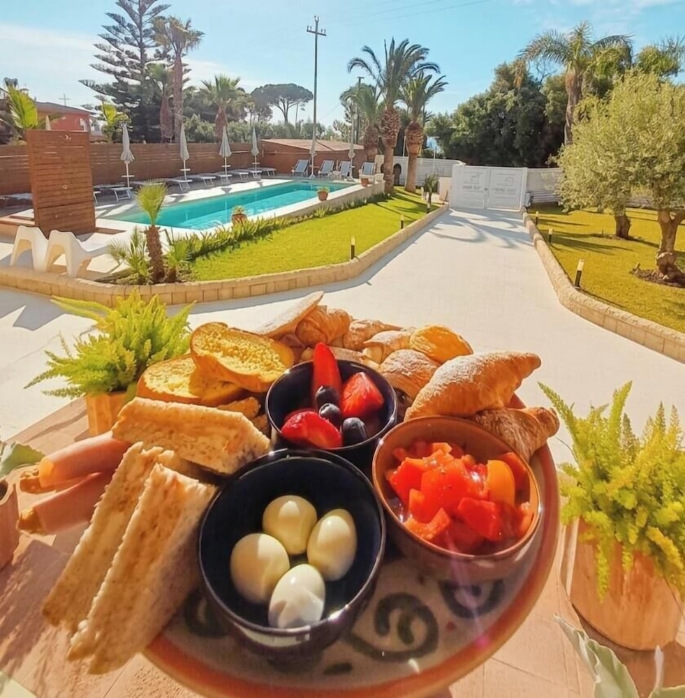 Sunset Bed And Breakfast Villa 49/56