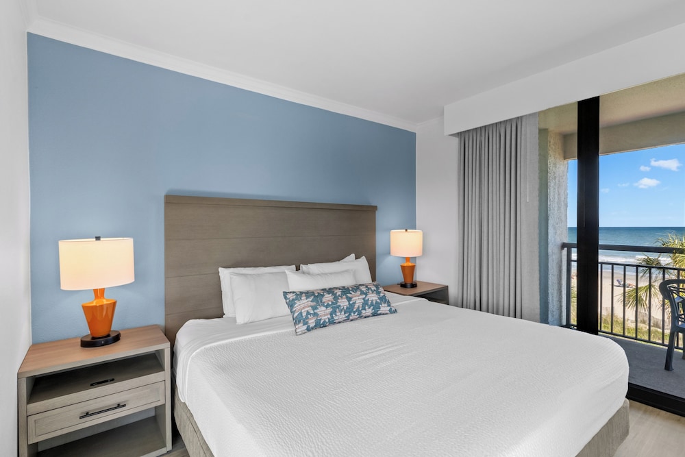 Deluxe, Suite, King Bed, Murphy Bed, Ocean Front