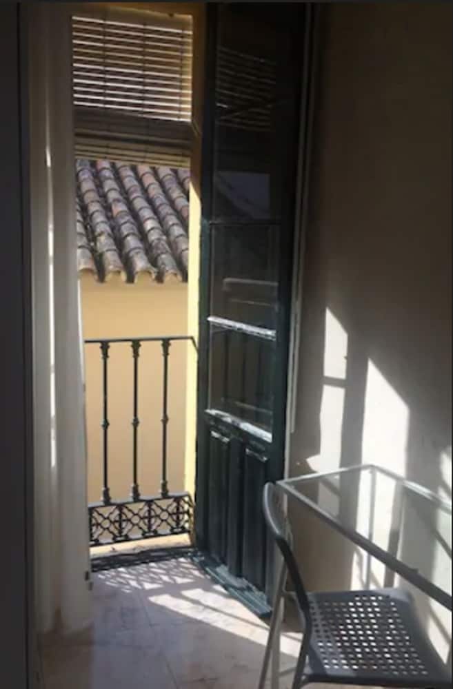 Pension Azahar 27/50