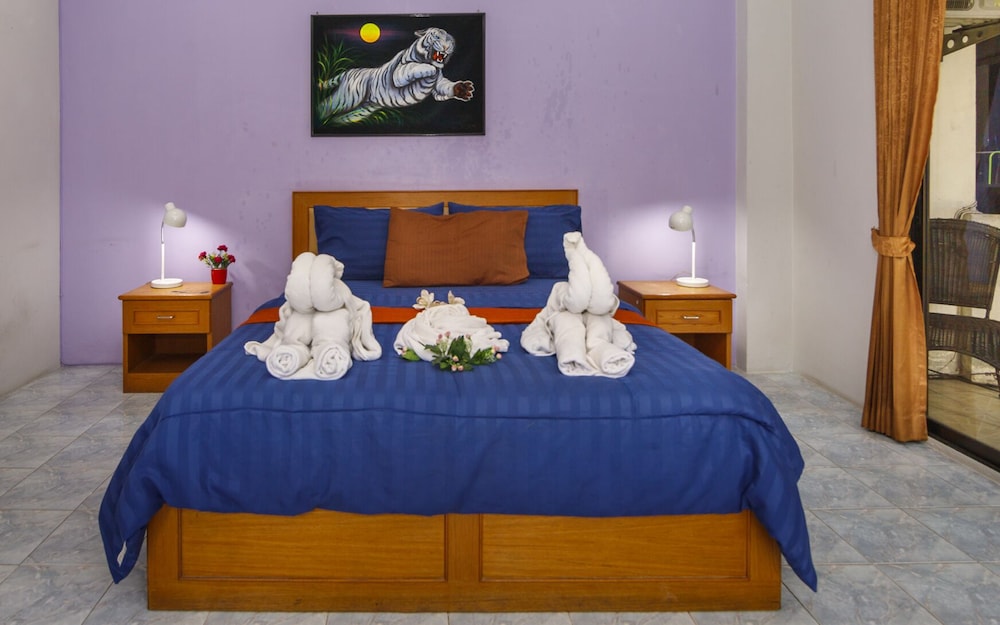 Travellers Rest Hotel 12/40