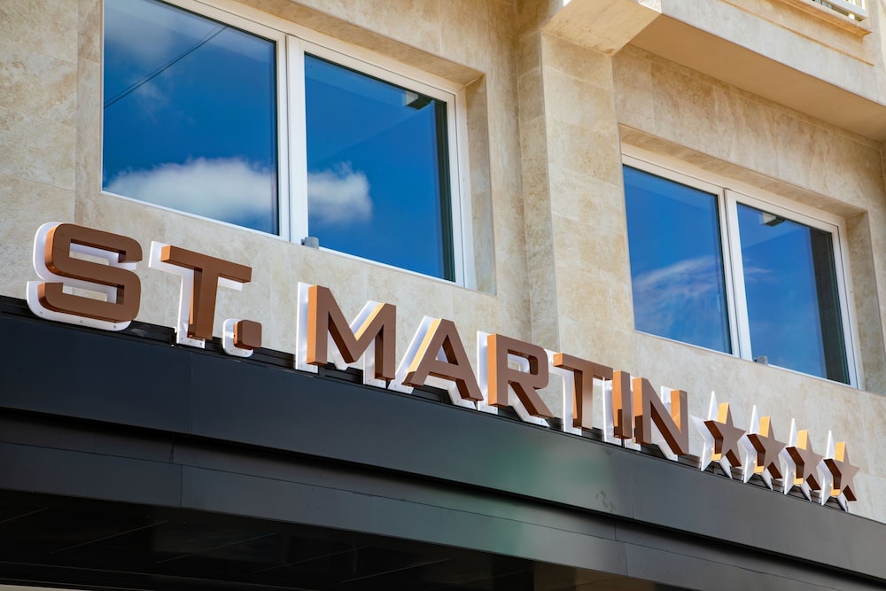 Hotel St Martin 37/63