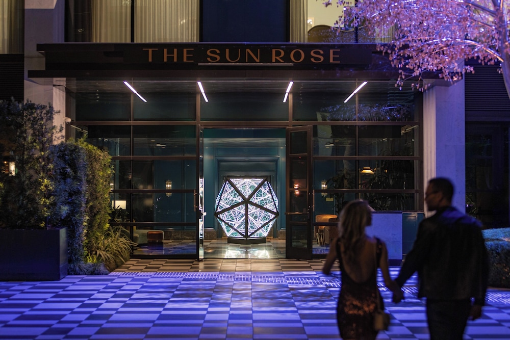 The Sun Rose West Hollywood 4/69