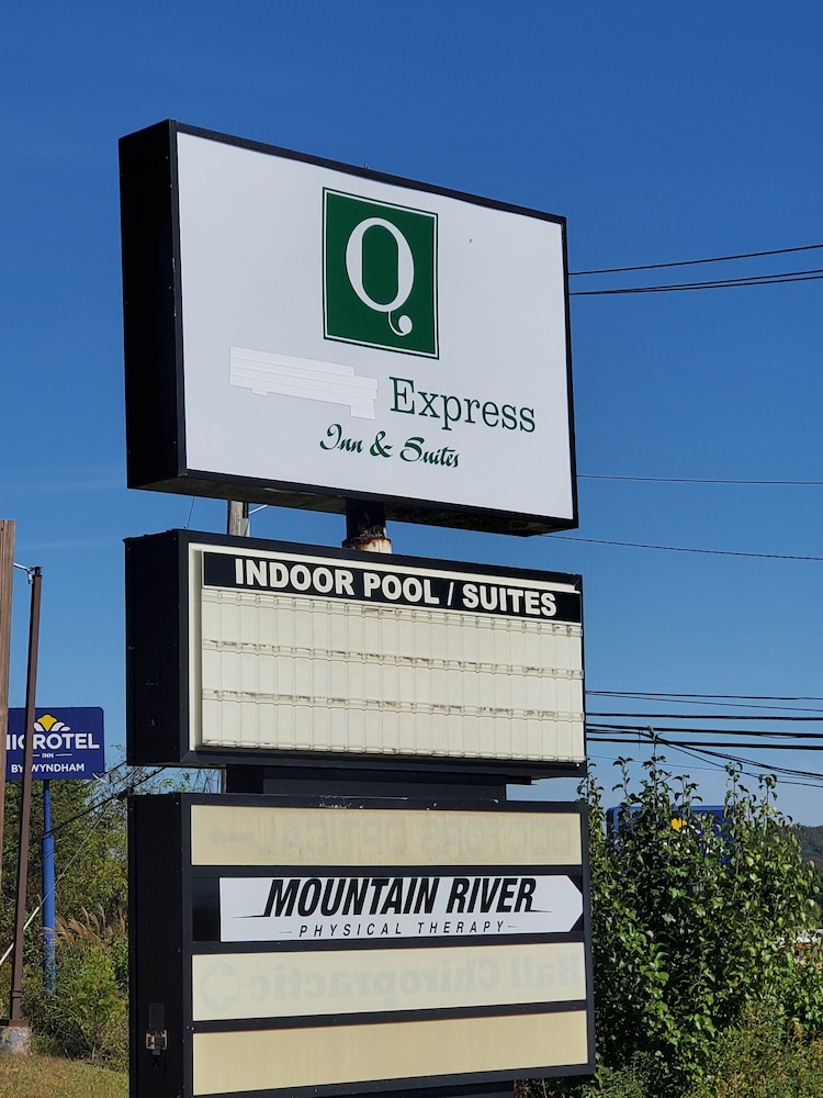 Quality Express Inn Suites Mineral Wells 2/49