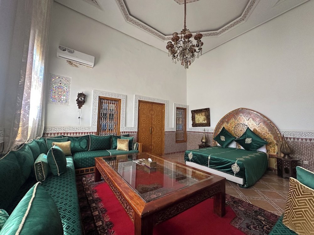 Riad Damia 30/49