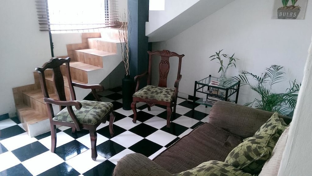 Aarony House Hotel 31/50