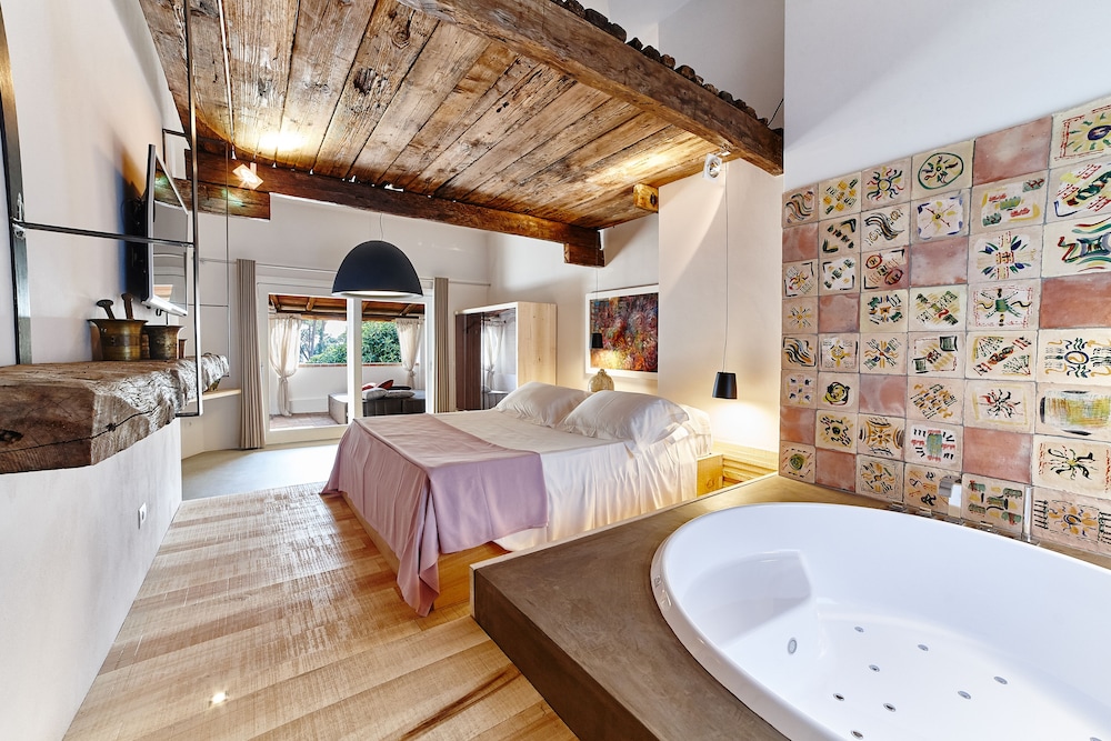 Praia Art Resort 4/73