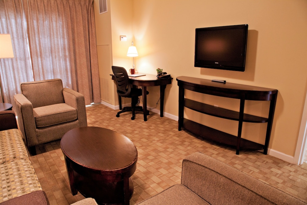 Ledgestone Hotel 38/68
