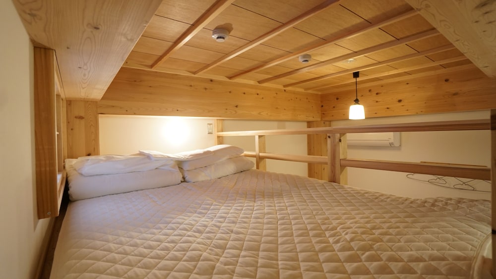 Poly Hostel 2 Namba 11/38