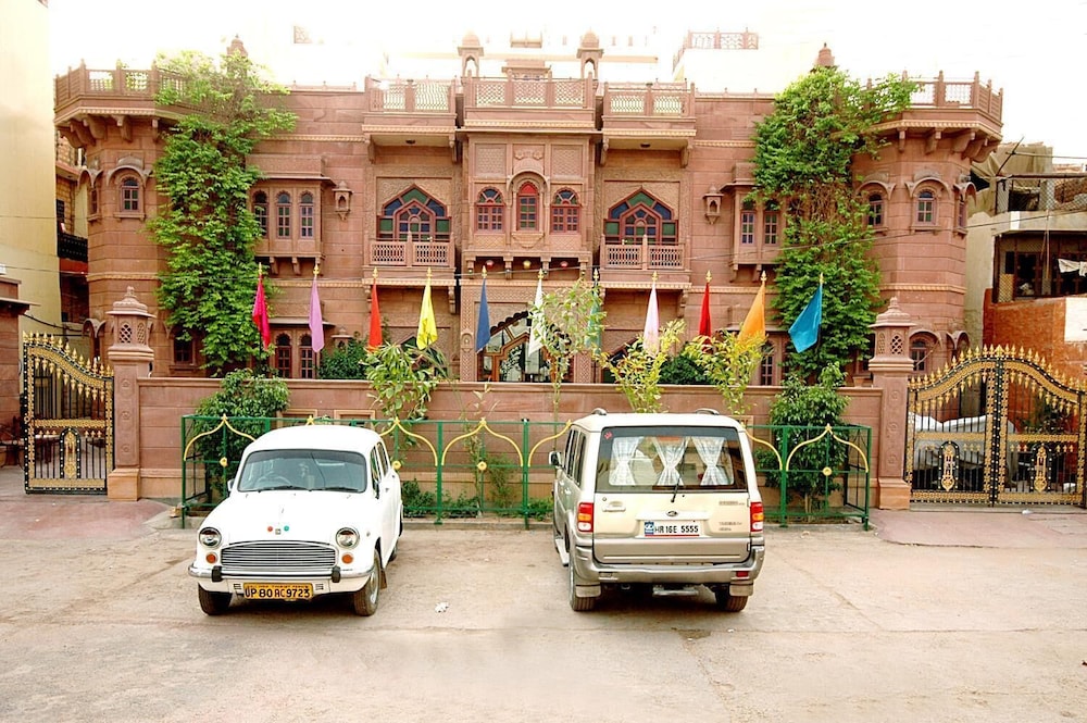 Kuchaman Haveli 40/50