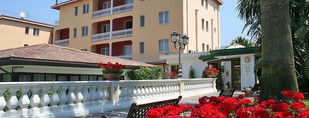 Grand Hotel Parco Del Sole 2/47