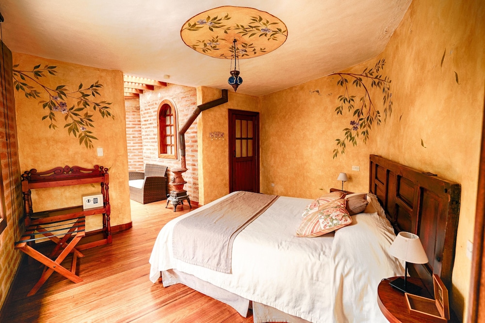 Hacienda Las Cuevas Terra Lodge 8/33