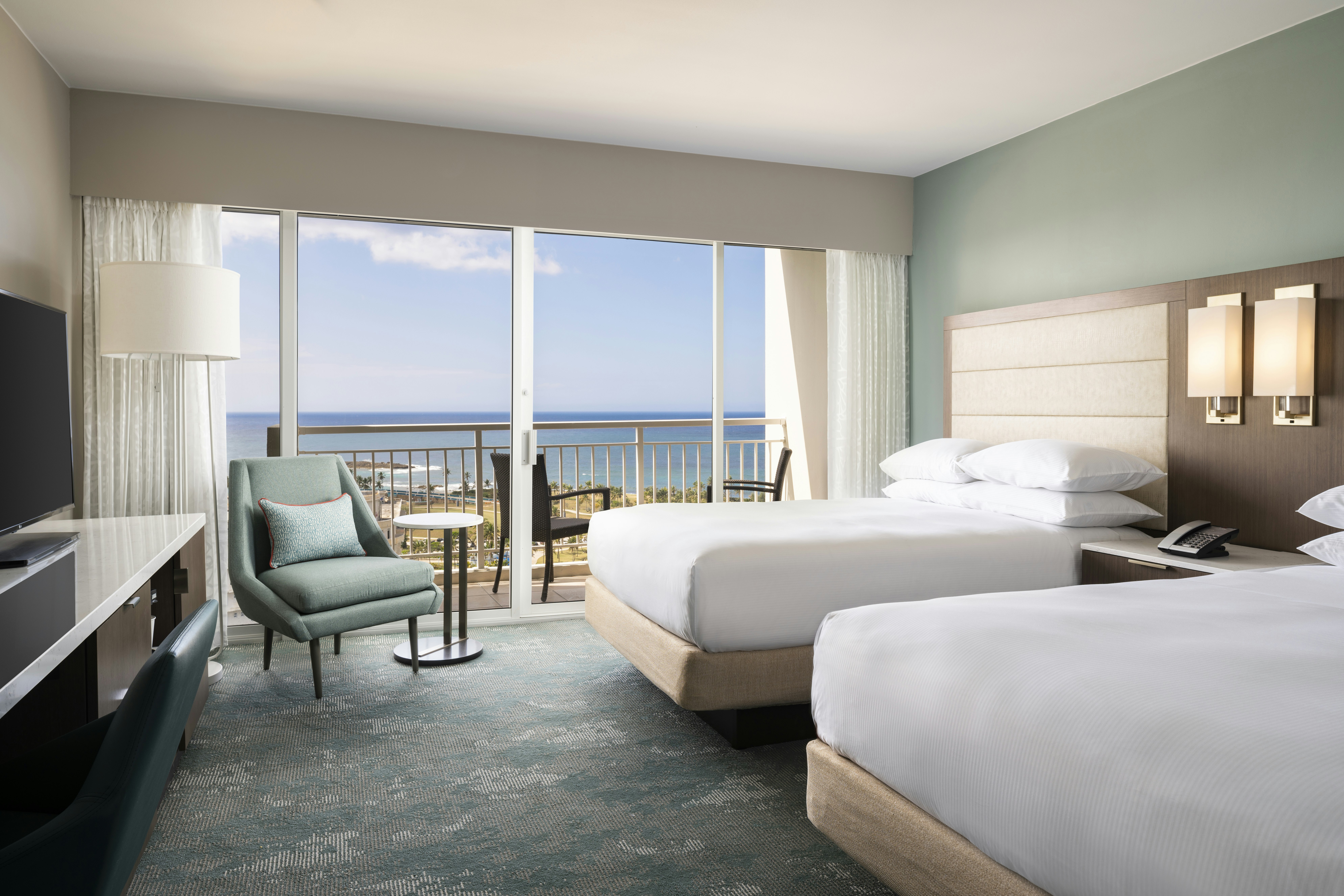 Wave, 2 Double Beds, Ocean View