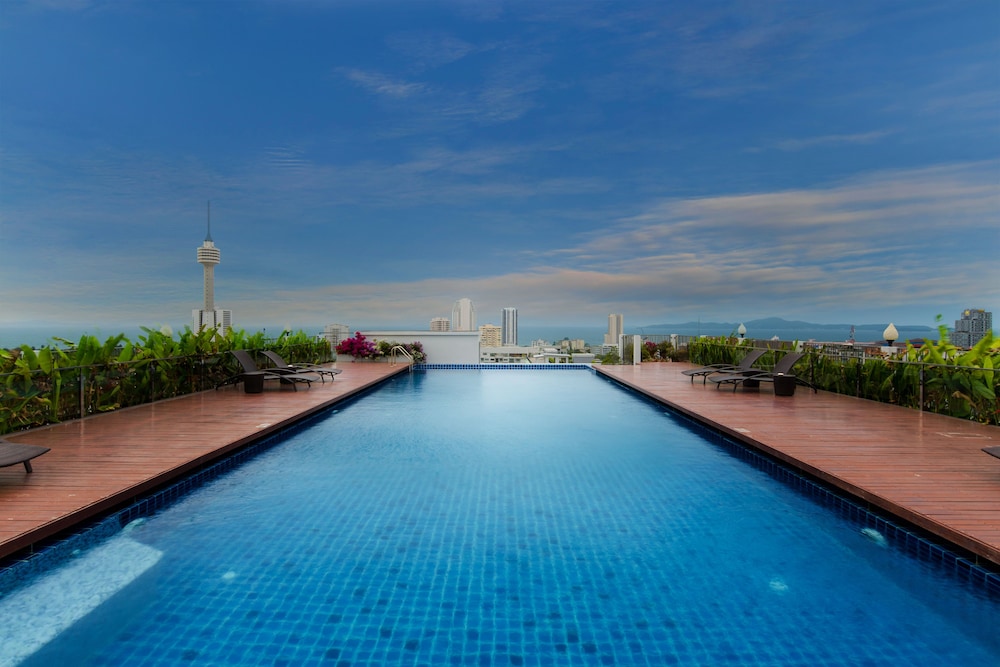 Aiyara Grand Hotel 71/77