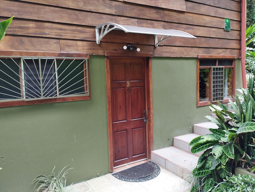 Cala Lodge 11/86