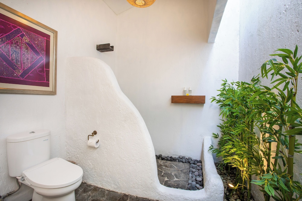 PinkPrivate Sanur - for Cool Adults Only 49/50