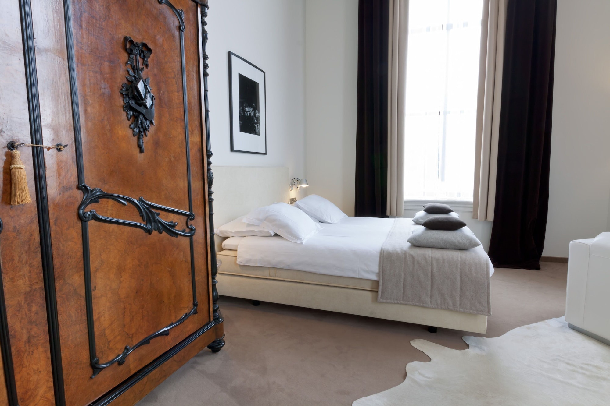 ROMANTIC, SUITE, RIVER VIEW