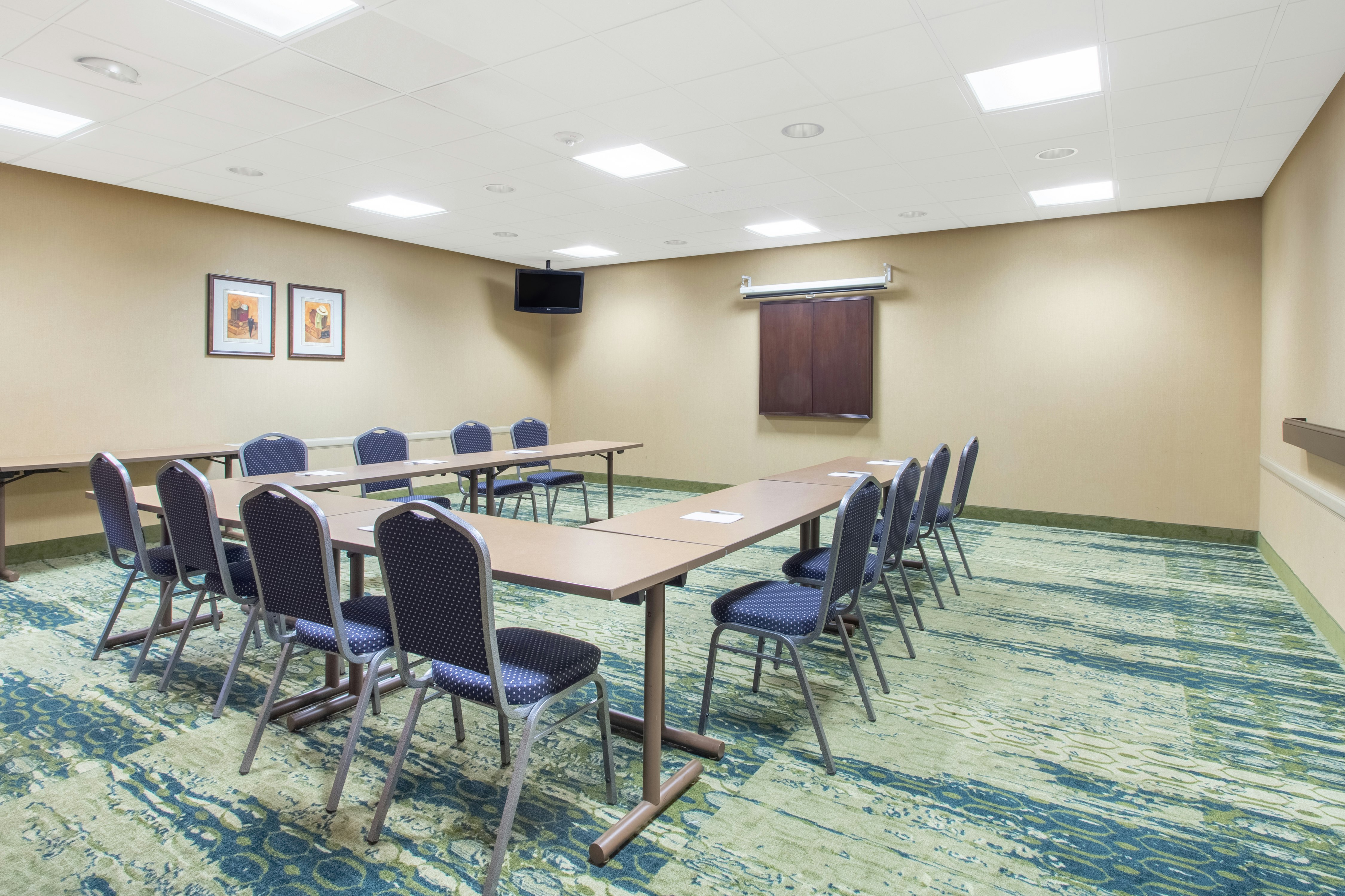 Hampton Inn & Suites Albany-Airport 28/36