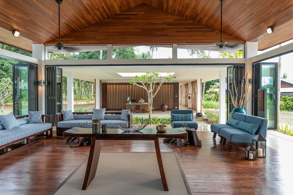 THE RESIDENCE BINTAN 45/73
