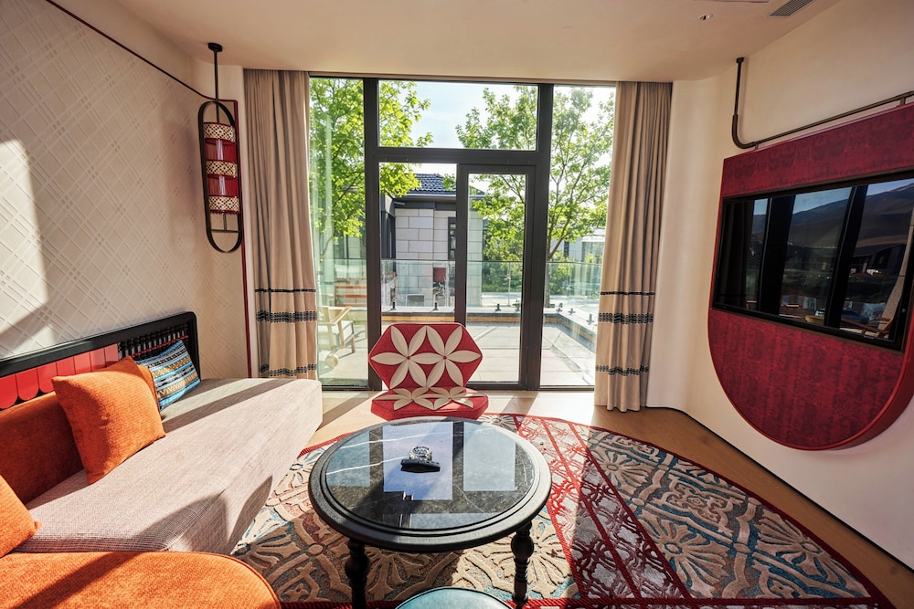 Hotel Indigo Sayram Lake by IHG، Rizhao 30/50