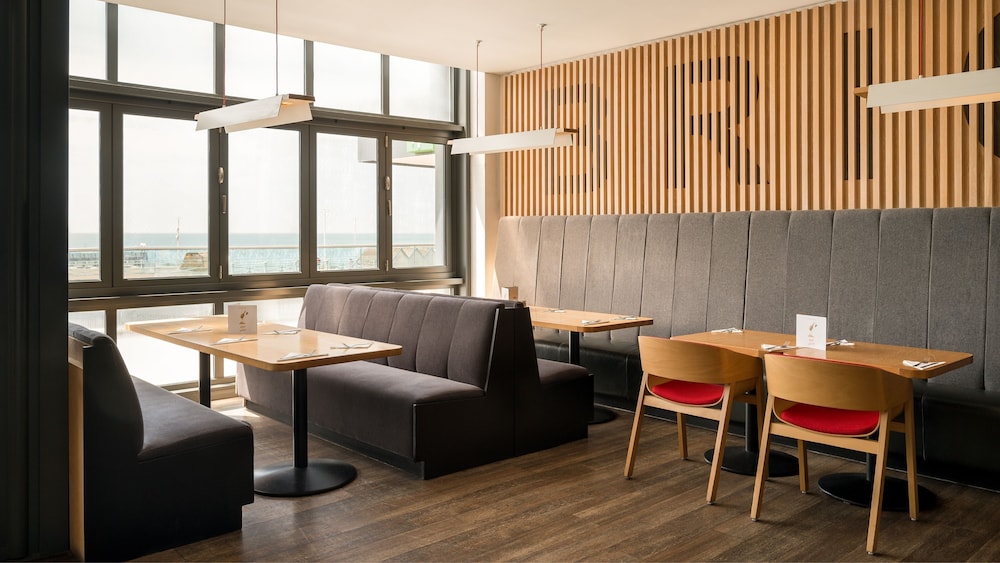 Holiday Inn Brighton Seafront Hotel 40/66