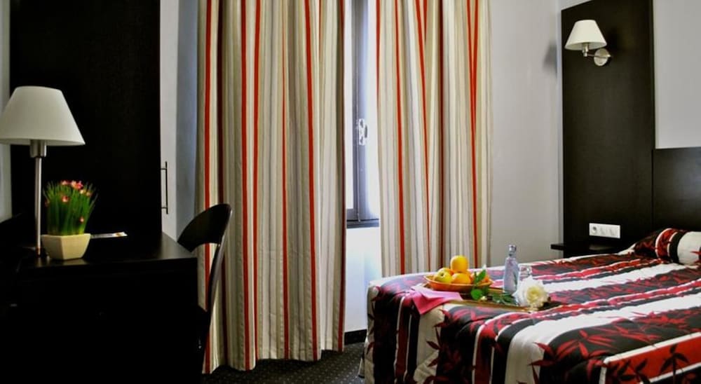 HOTEL ALLIANCE LOURDES 31/63
