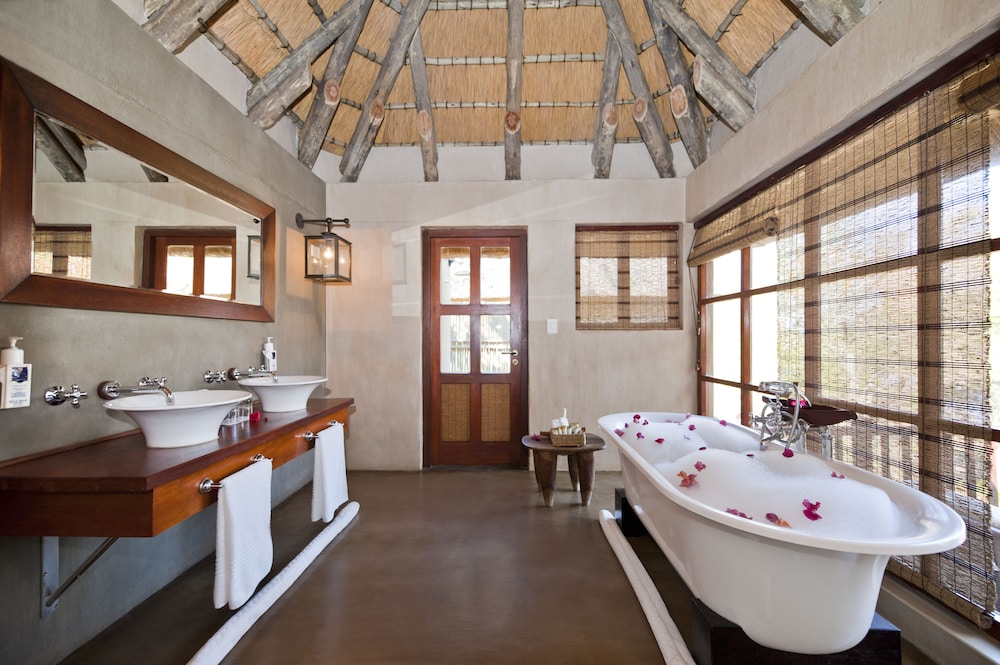 Divava Okavango Resort Spa 47/50