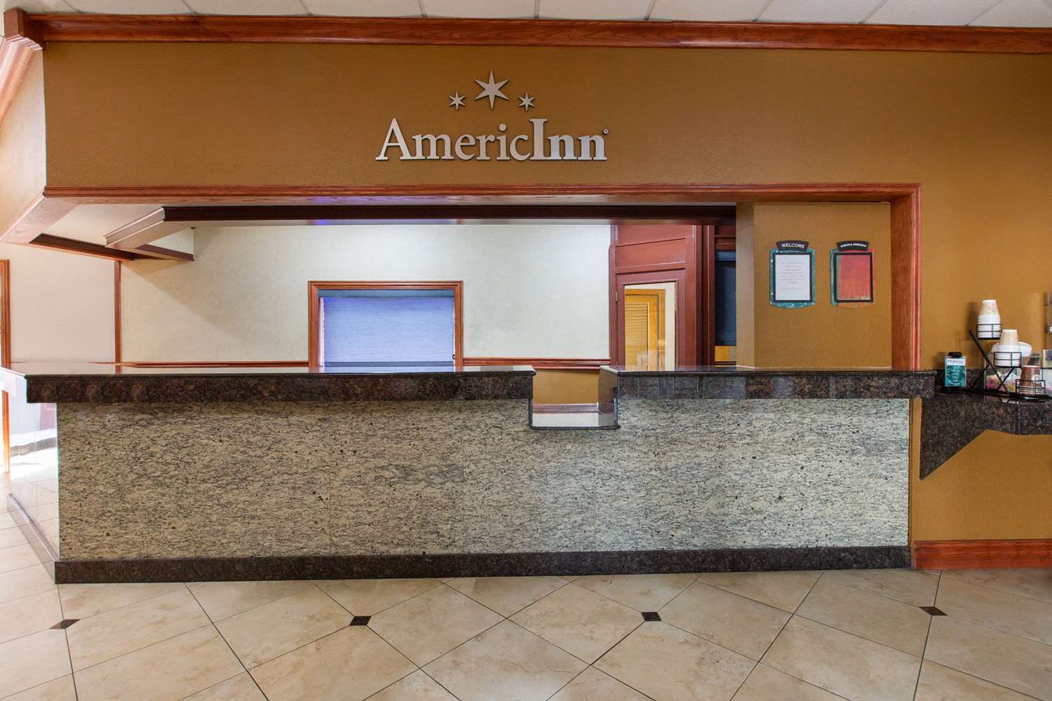 AmericInn by Wyndham La Crosse Riverfront Conference Center 12/45