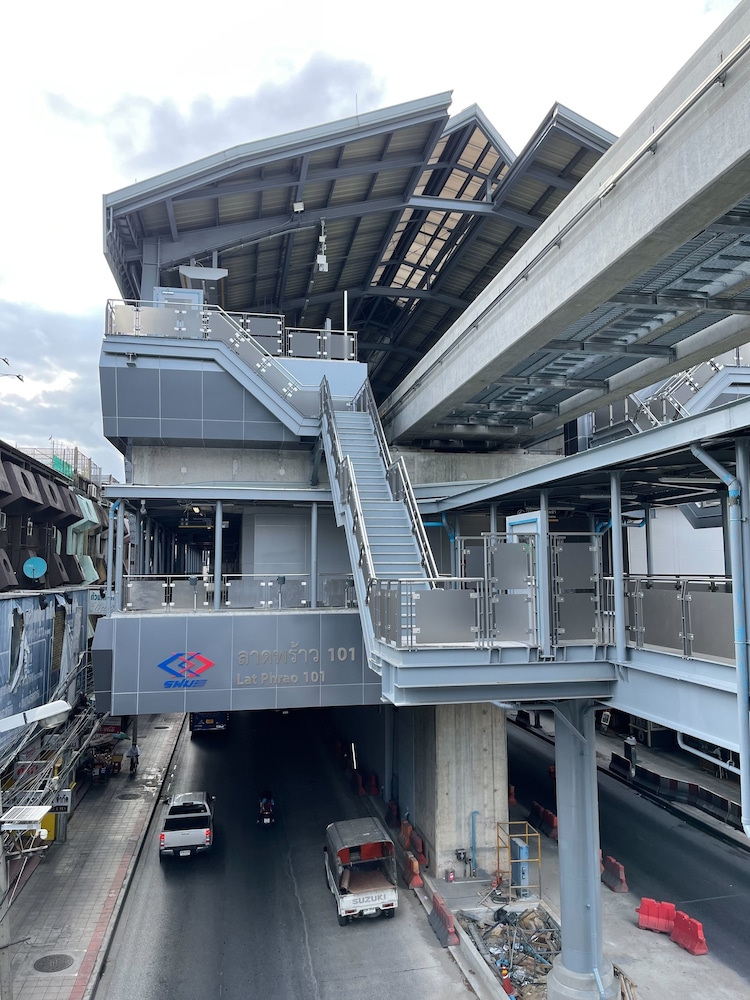 Metropoint Bangkok 75/80
