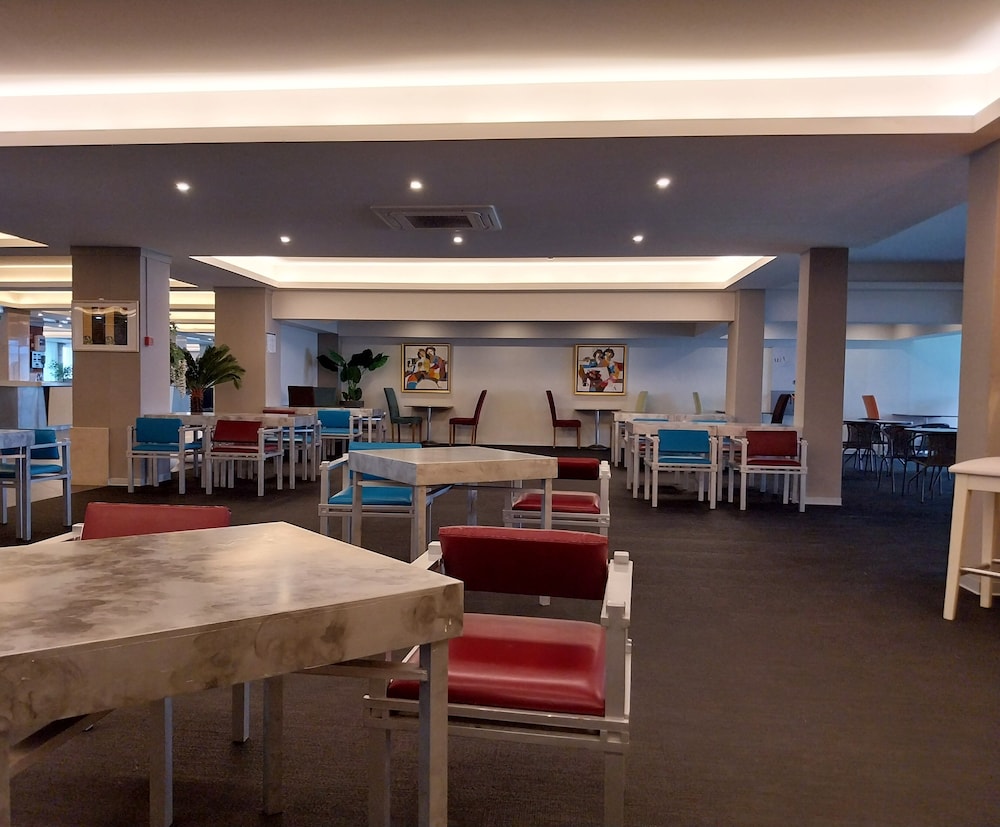 Hotel Navegadores 43/56