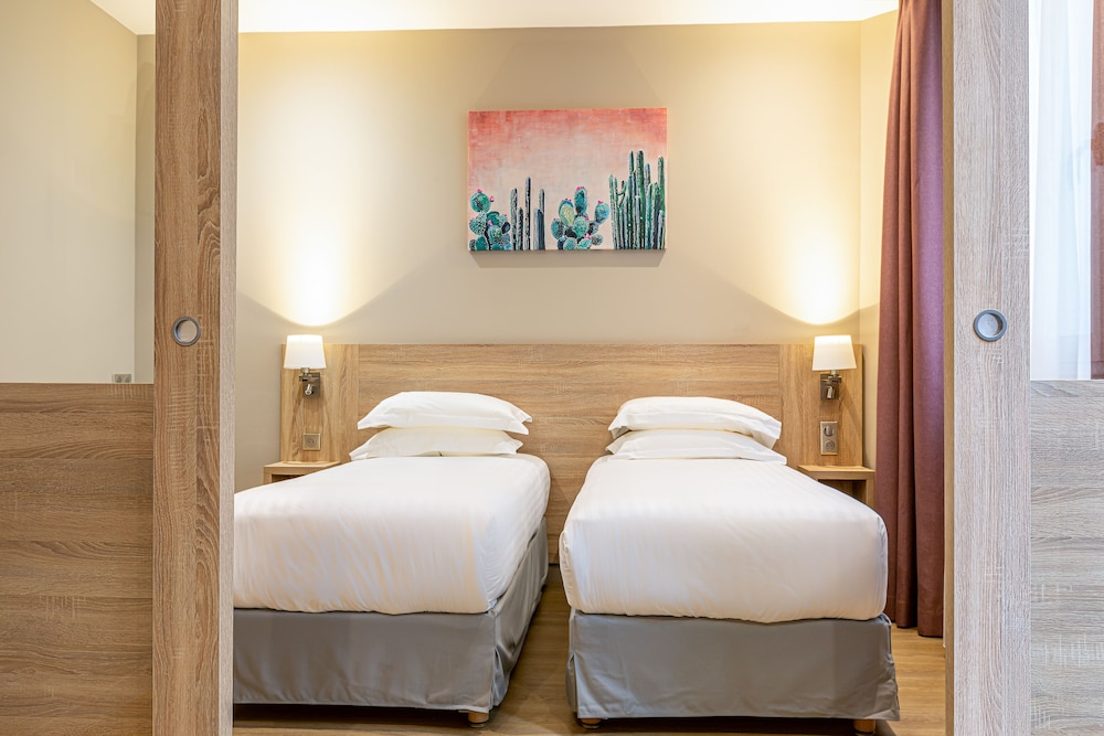 Paris d Issy Hotel Porte de Versailles 27/44